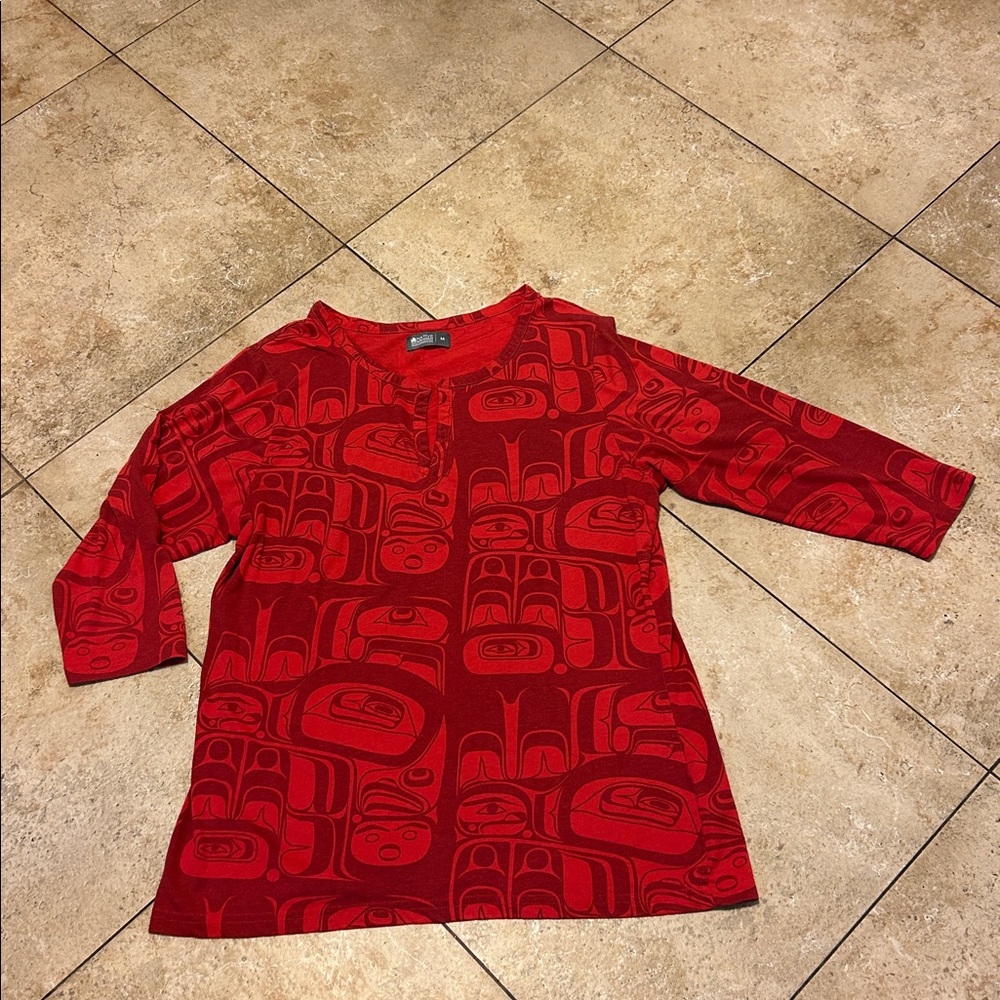 Native Northwest Apparel Tshirt. Size M    Art by indigenous artists.